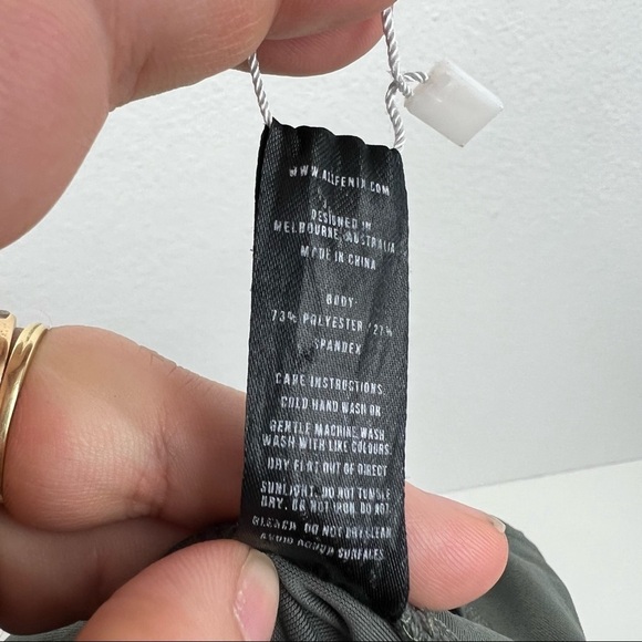 ALLFENIX Peloton Branded Olive Green Side Stripe Workout Leggings, Size Medium - Picture 7 of 7